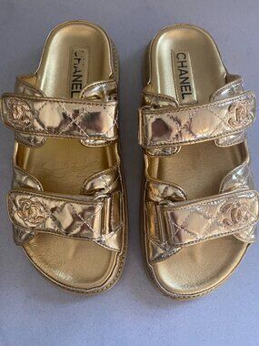 Last chance! Chanel women’s sandals